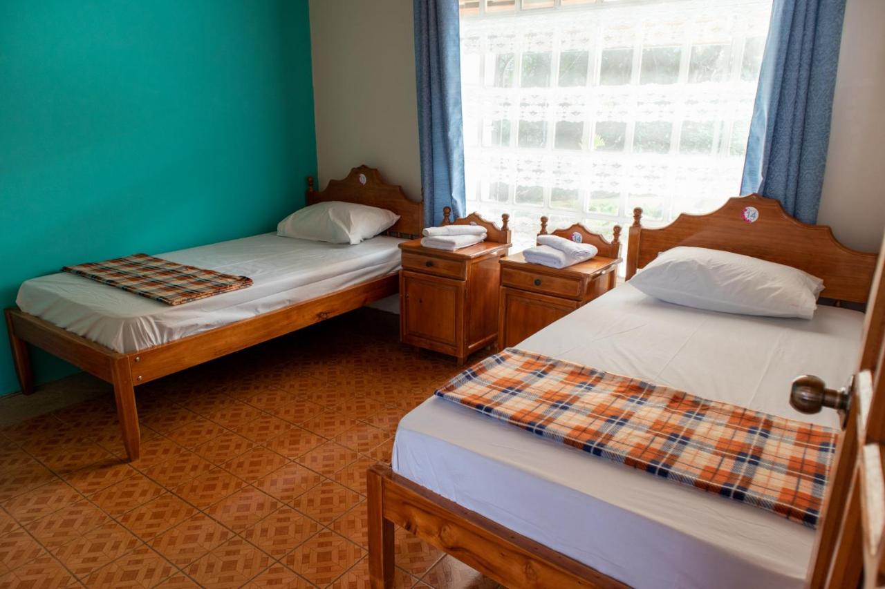 Hostel Bouganvilia Bed And Breakfast San Ramón Kültér fotó