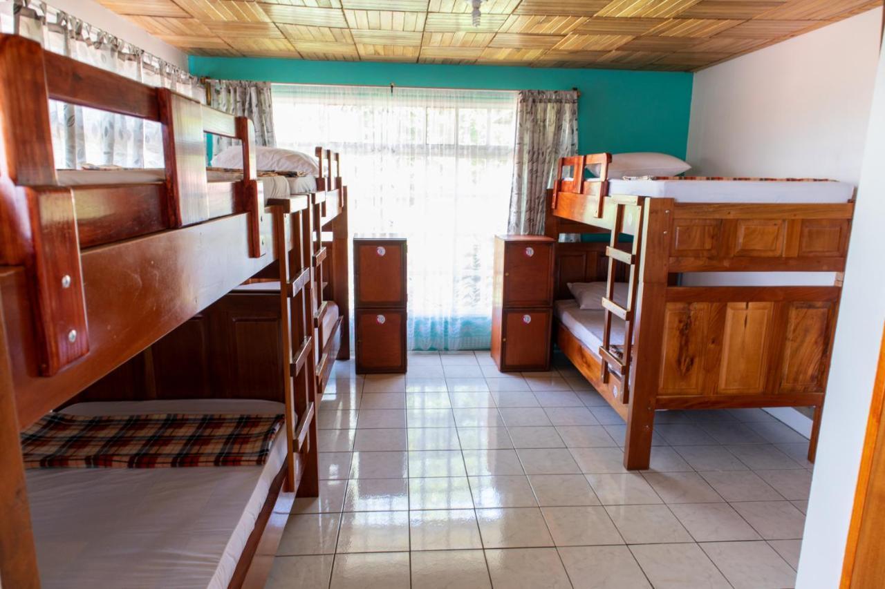 Hostel Bouganvilia Bed And Breakfast San Ramón Kültér fotó